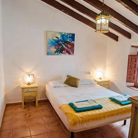 Casa Del Algarrobo *